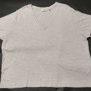Vineyard Vines Striped Ladies Simple Tee V Neck 3x